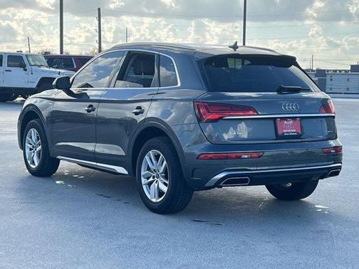 2023 Audi Q5 45 S line Premium