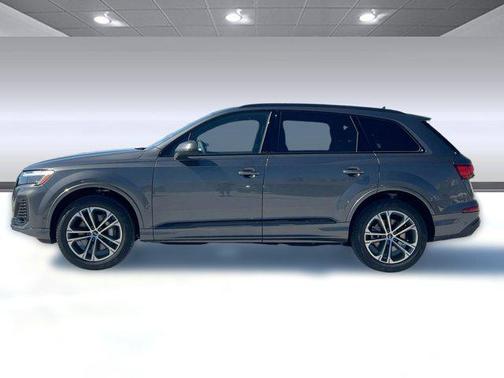 2026 Audi Q7 45 Premium