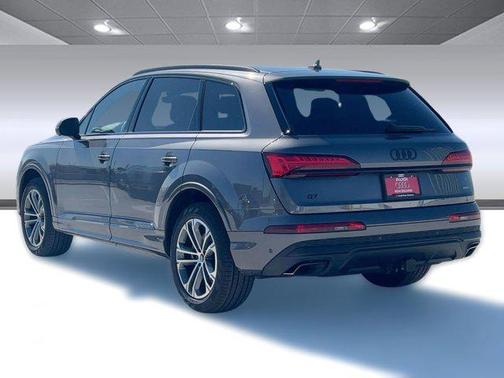 2026 Audi Q7 45 Premium