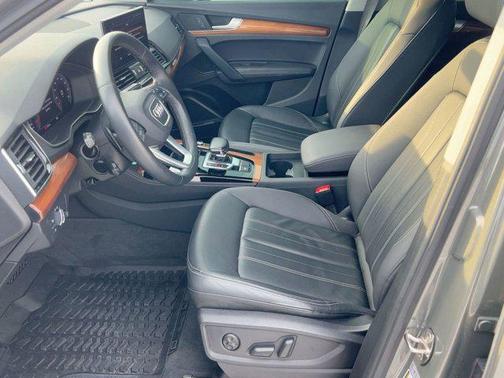 2023 Audi Q5 45 S line Premium Plus