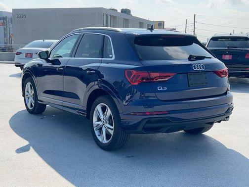 2023 Audi Q3 Premium 45 TFSI S line quattro Tiptronic