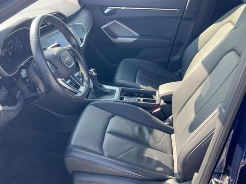 2023 Audi Q3 Premium 45 TFSI S line quattro Tiptronic