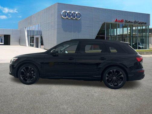 2025 Audi Q7 55 Premium Plus