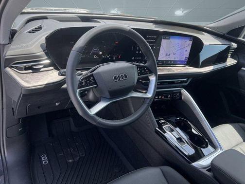 2025 Audi Q5 Premium Plus TFSI quattro S tronic