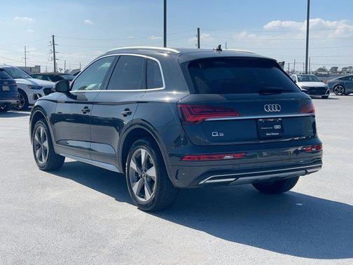 2023 Audi Q5 40 Premium Plus