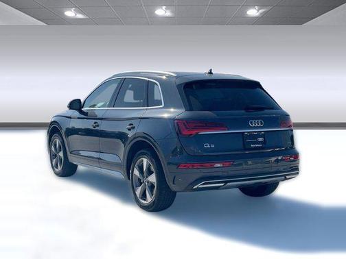 2023 Audi Q5 40 Premium Plus