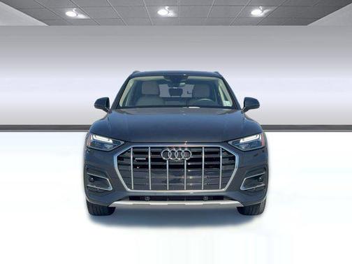 2023 Audi Q5 40 Premium Plus