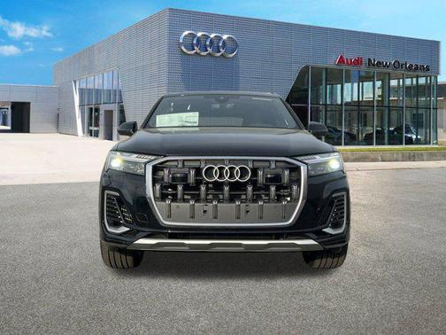 2025 Audi Q7 55 Prestige