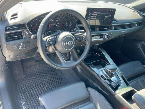 2023 Audi A4 45 S line Premium