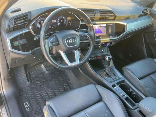 2023 Audi Q3 Premium 45 TFSI S line quattro Tiptronic