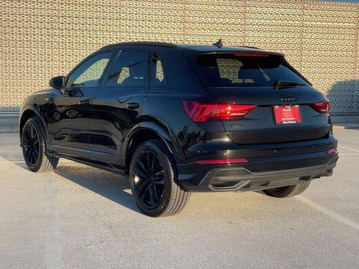 2023 Audi Q3 Premium 45 TFSI S line quattro Tiptronic