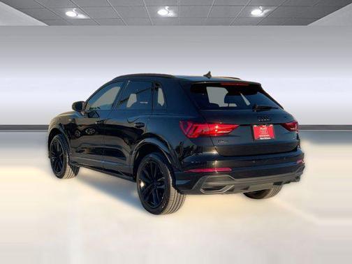 2023 Audi Q3 Premium 45 TFSI S line quattro Tiptronic
