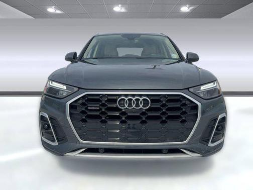 2022 Audi Q5 45 S line Premium Plus