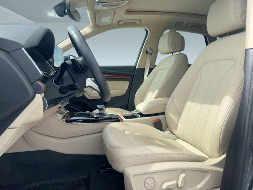 2022 Audi Q5 45 S line Premium Plus