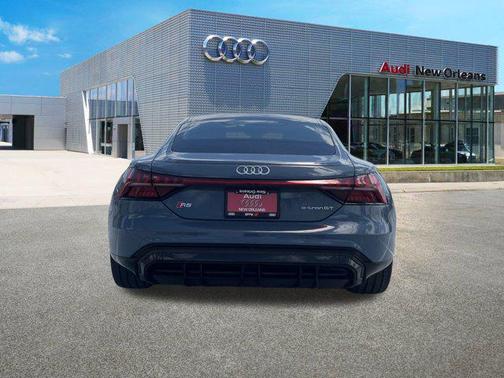 2024 Audi RS e-tron GT quattro
