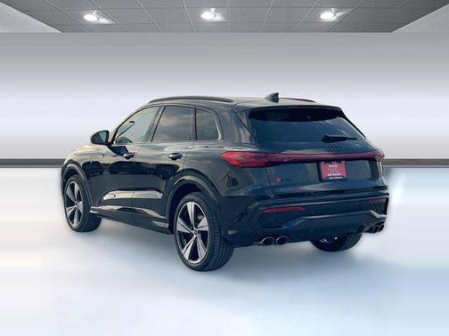 2025 Audi SQ5 3.0T Premium Plus