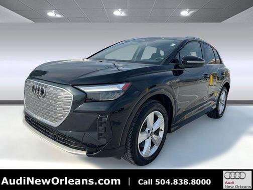 2022 Audi e-tron Premium Plus