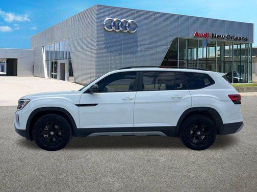 2024 Volkswagen Atlas 2.0T SE w/Technology 4MOTION