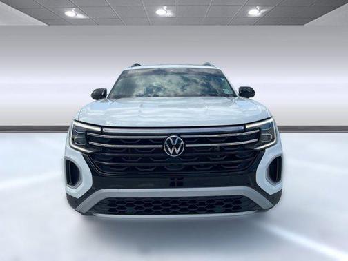 2024 Volkswagen Atlas 2.0T SE w/Technology 4MOTION