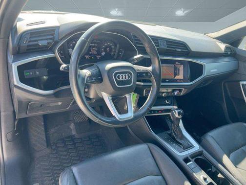 2022 Audi Q3 40 Premium Plus