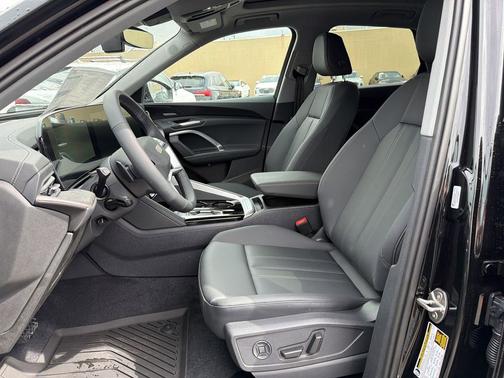 Mythos Black Metallic 2026 Audi Q5 Premium Plus TFSI quattro S tronic