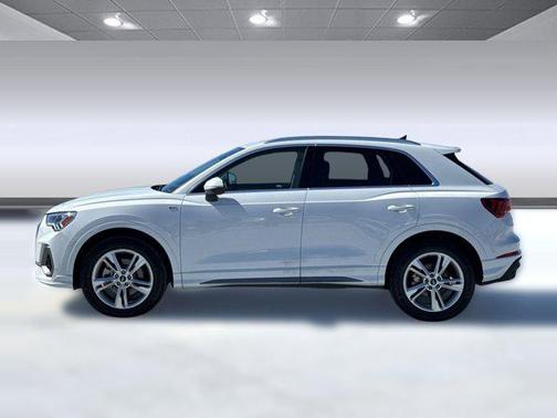 2023 Audi Q3 Premium 45 TFSI S line quattro Tiptronic