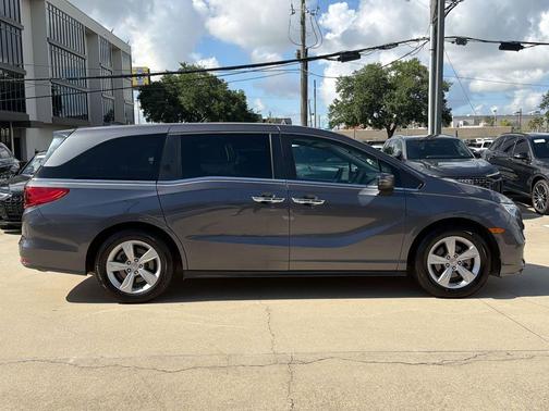 Gray 2019 Honda Odyssey EX-L