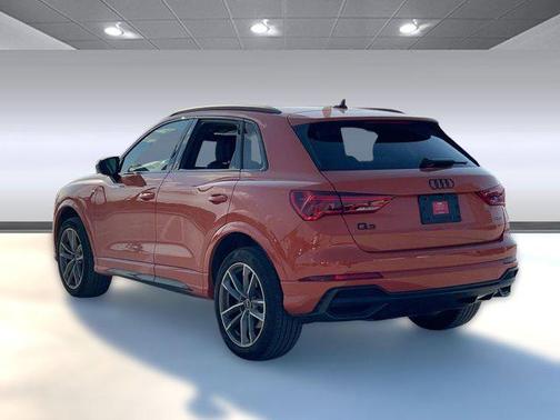2022 Audi Q3 45 S line Premium