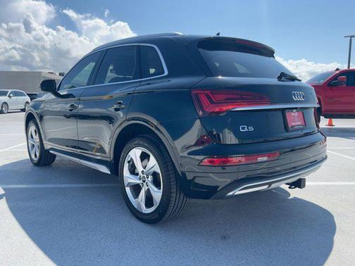 2021 Audi Q5 45 Prestige