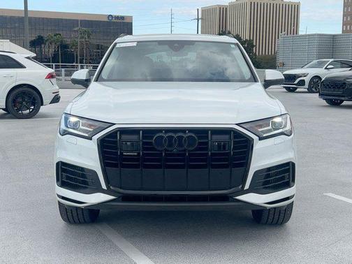 2023 Audi Q7 55 Premium Plus