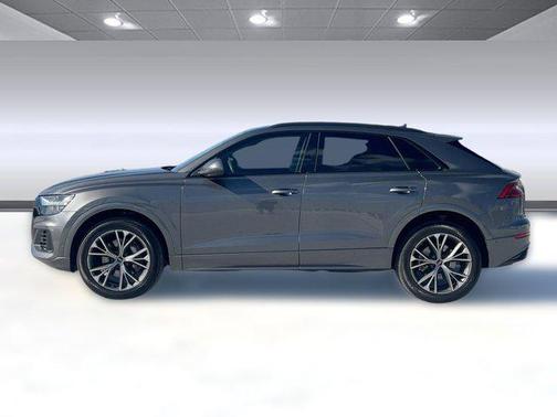 2023 Audi Q8 55 Premium