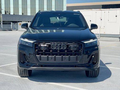 2026 Audi Q7 45 Premium