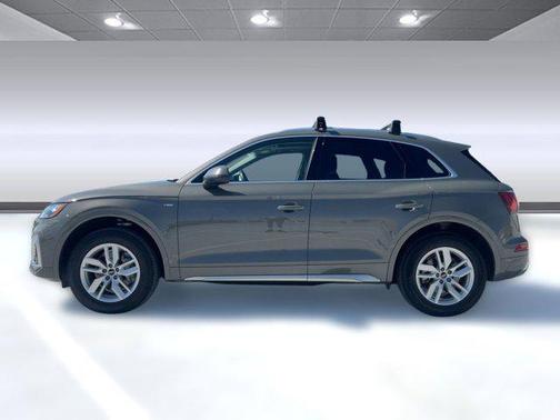2023 Audi Q5 45 S line Premium
