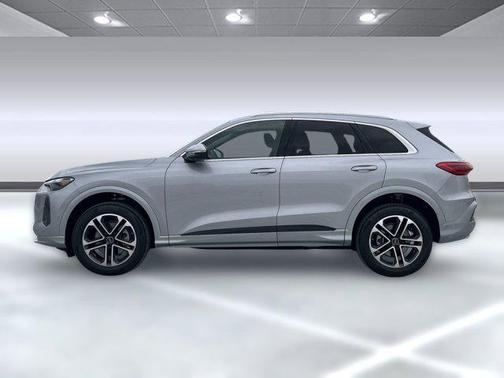 2025 Audi Q5 Premium TFSI quattro S tronic