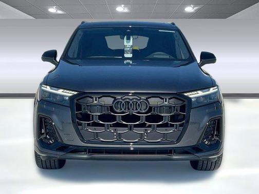 2026 Audi SQ7 4.0T Prestige