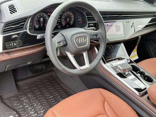 6Y6Y 2026 Audi Q7 55 Premium Plus