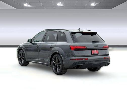 6Y6Y 2026 Audi Q7 55 Premium Plus