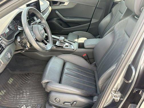 2023 Audi A4 45 S line Premium