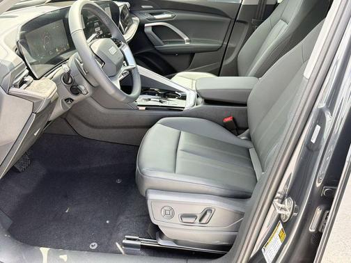 Tambora Gray Metallic 2026 Audi Q5 Premium Plus TFSI quattro S tronic