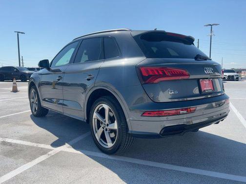 2020 Audi Q5 45 Titanium Premium