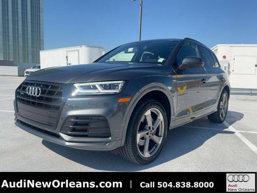 2020 Audi Q5 45 Titanium Premium