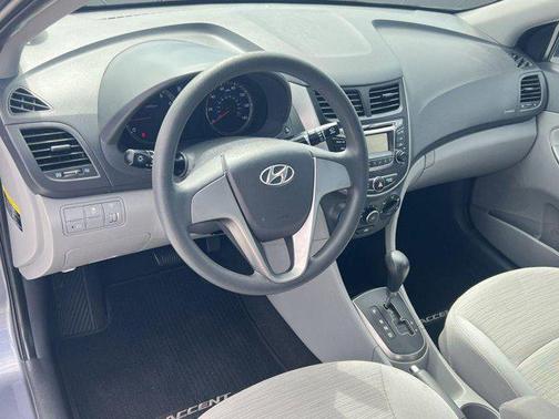 Triathlon Gray Metallic 2017 Hyundai Accent SE