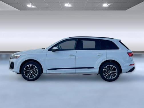 2026 Audi Q7 45 Premium