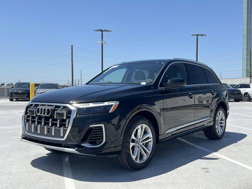 2025 Audi Q7 55 Prestige