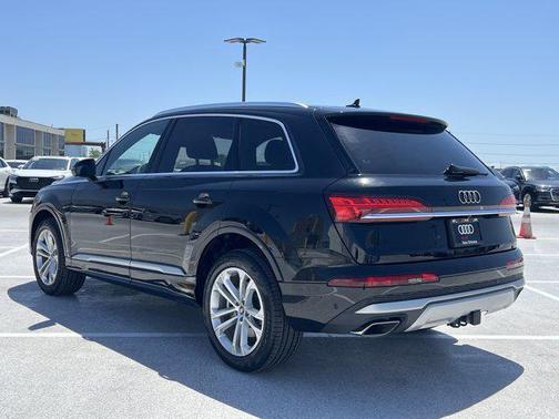 2025 Audi Q7 55 Prestige