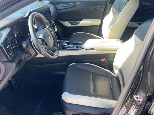 2022 Lexus NX 350h Premium