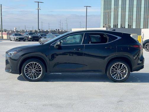 2022 Lexus NX 350h Premium