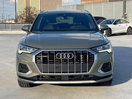 2023 Audi Q3 Premium 40 TFSI quattro Tiptronic