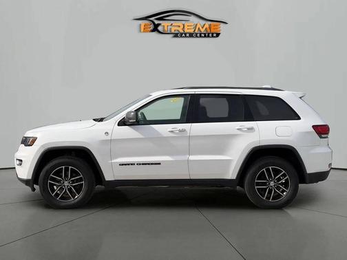 Bright White Clearcoat 2018 Jeep Grand Cherokee Trailhawk