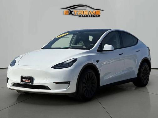 2022 Tesla Model Y Long Range Dual Motor All-Wheel Drive